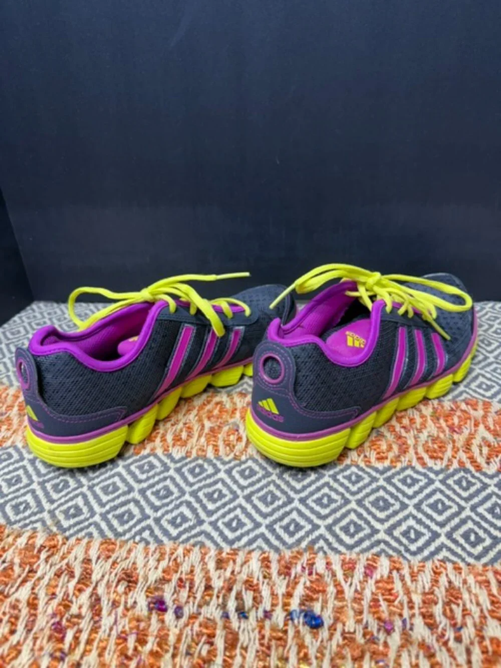 Adidas Liquid 2 Sneakers Woman's Size 7.5